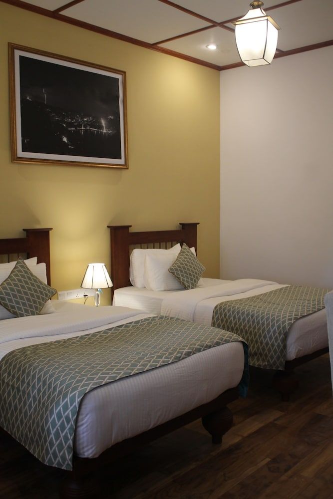 Mirage Kings Cottage Deluxe Double or Twin Room 2