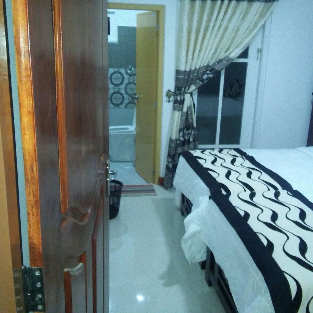 undefined The Raspberry Cottage 5