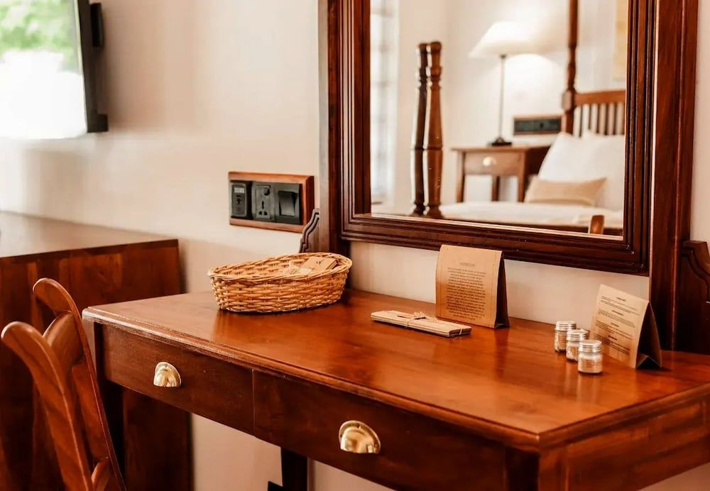 EKHO Sigiriya Deluxe Room 8