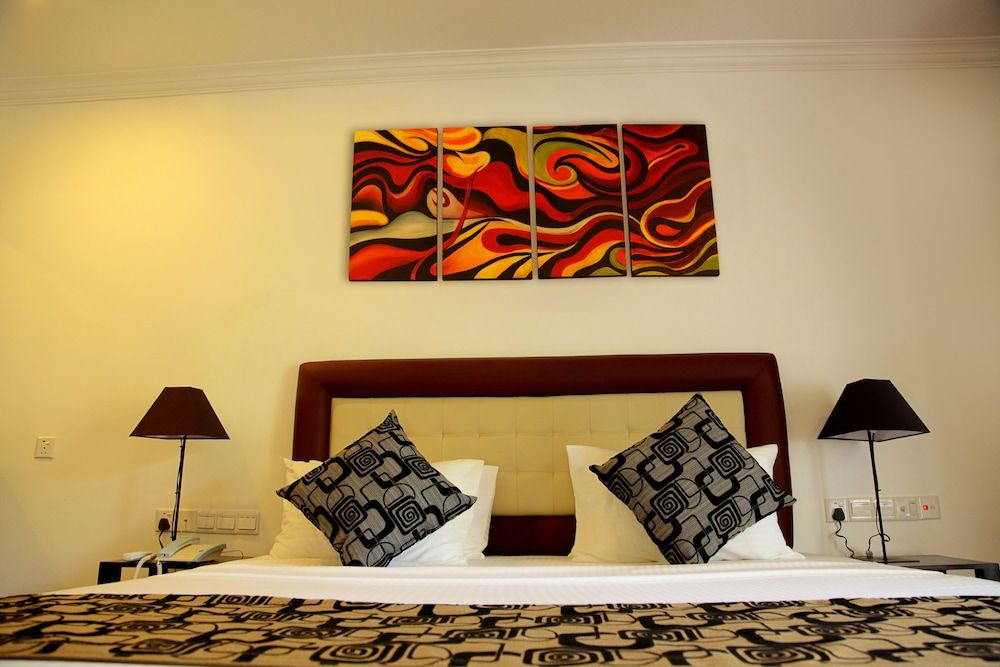 Oreeka - Katunayake Airport Transit Hotels Deluxe Double Room with Complimentary Airport Transfer 2