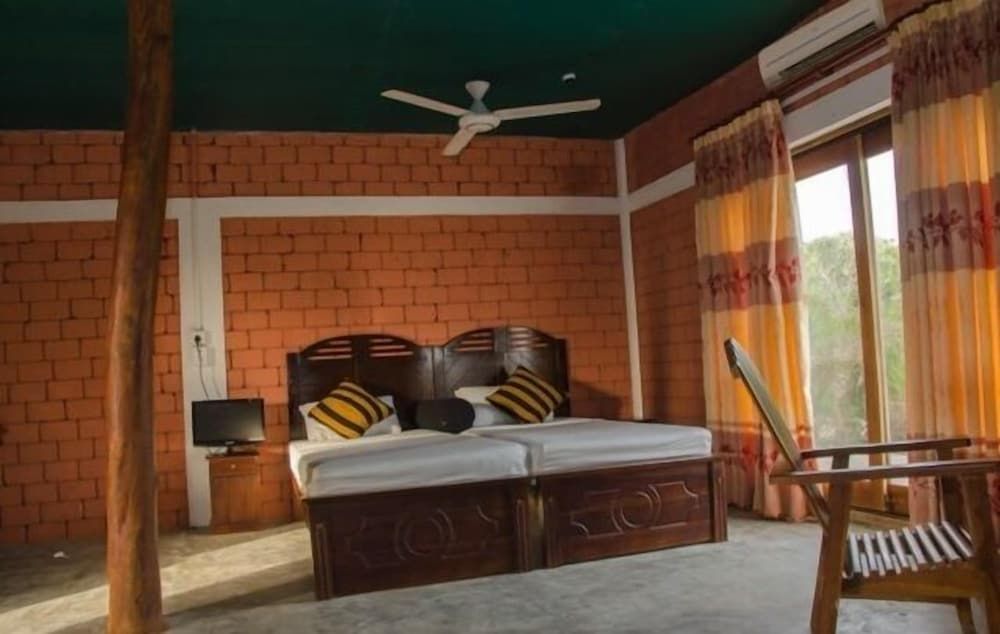 Wella Simbina Rella Kalpitiya Standard Chalet 2