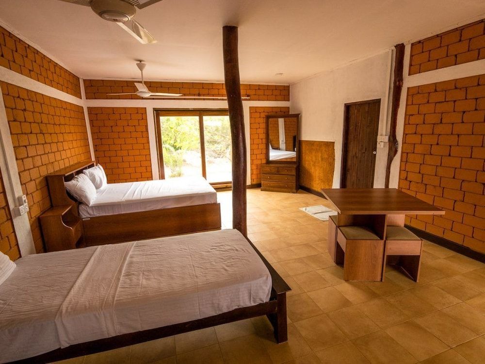 Wella Simbina Rella Kalpitiya Standard Room, Beachside 5