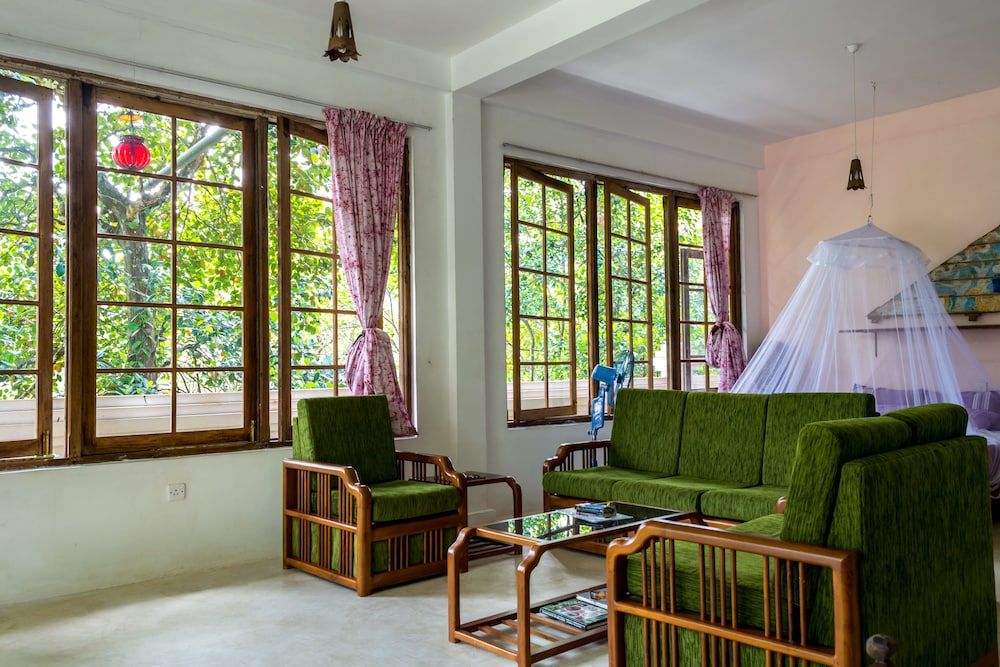 The Kandy Samadhi Centre Classic Double Room 5