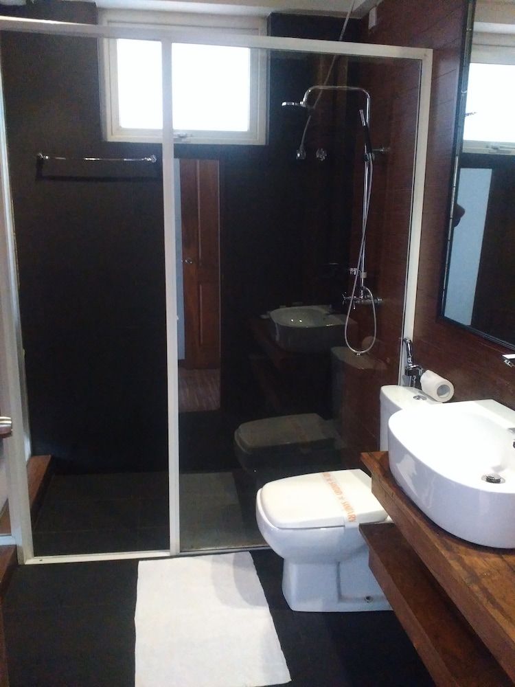 Midky Hotel Deluxe Double Room, 1 King Bed, Mountain View 5