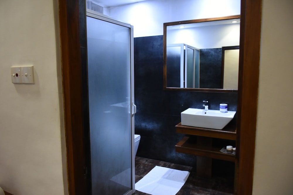 undefined Midky Hotel 5