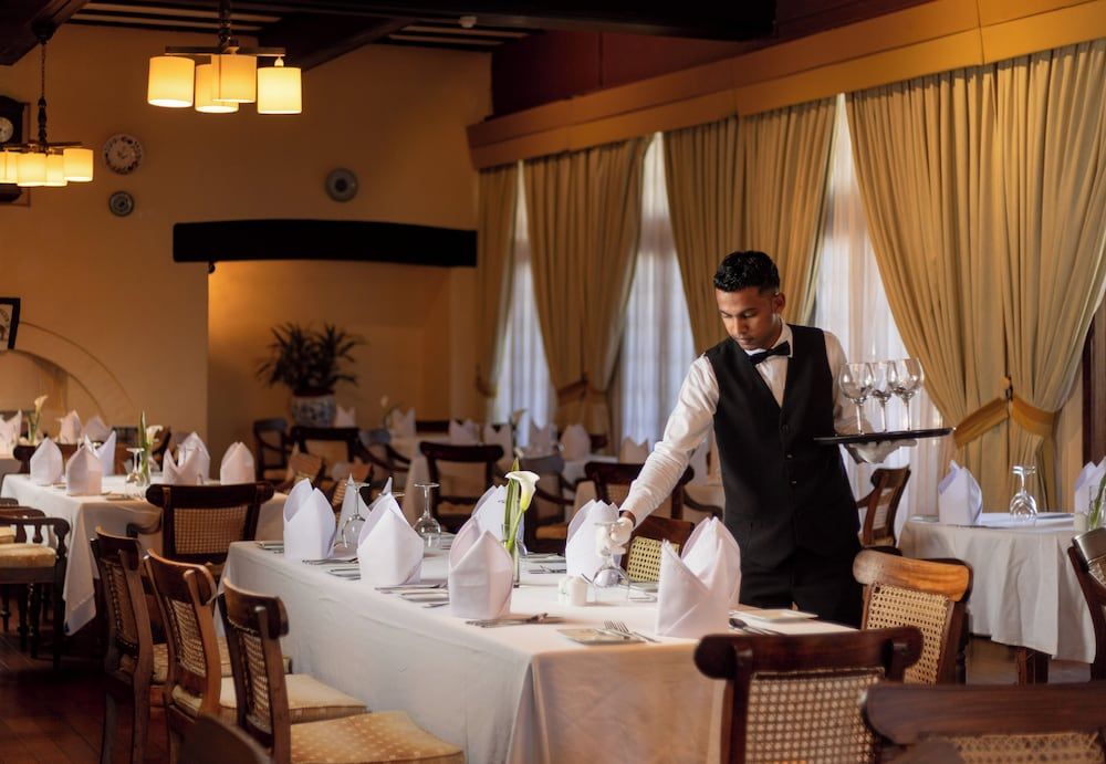 undefined The Hill Club 9