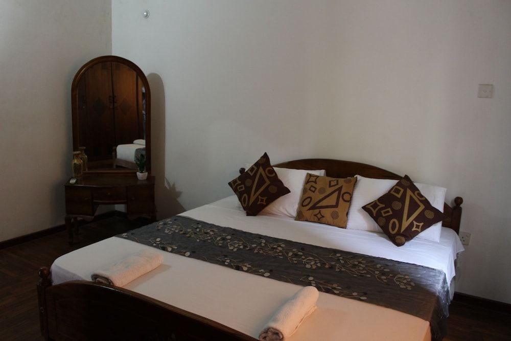 Natures Bliss Garden Stay Deluxe Room, 1 King Bed, Garden View, Ground Floor (No AC) 6