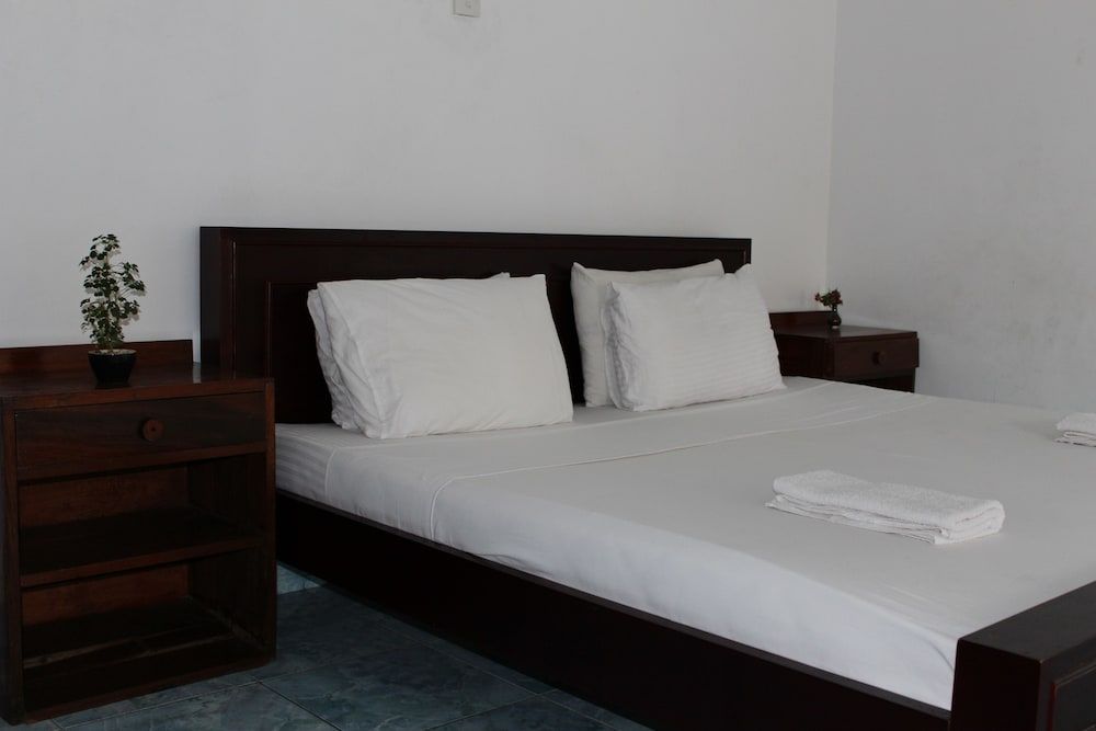 Natures Bliss Garden Stay Deluxe Room, 1 King Bed, Garden View, Ground Floor (No AC) 5