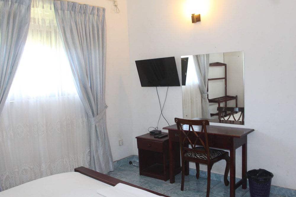 Natures Bliss Garden Stay Deluxe Room, 1 King Bed, Garden View (No AC) 5