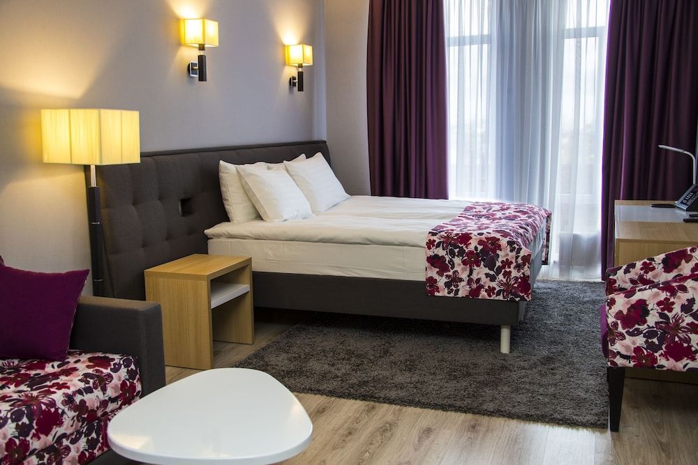 undefined City Park Hotel 8
