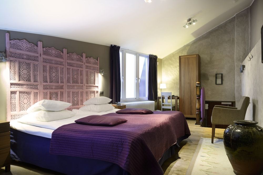 undefined Hotel Hellsten 4