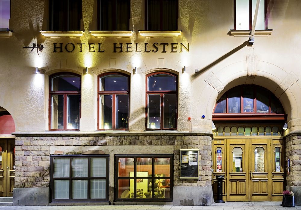 undefined Hotel Hellsten 7