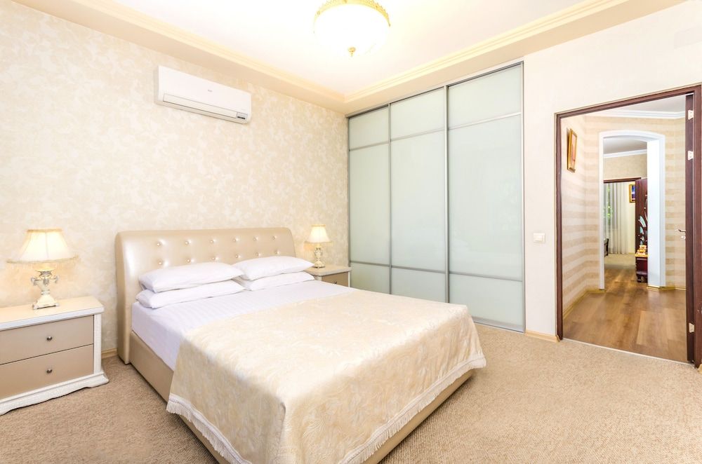 Hotel Park Suites Classic Suite, 2 Bedrooms, Kitchen, Executive Level 2