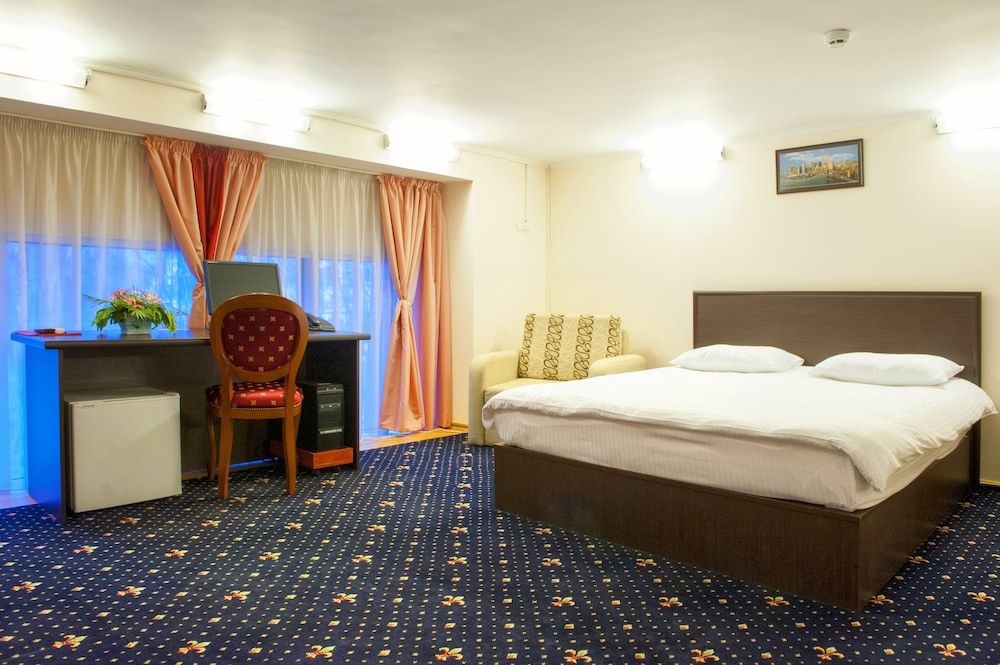 Manhattan Hotel & Restaurant Superior Double or Twin Room 2