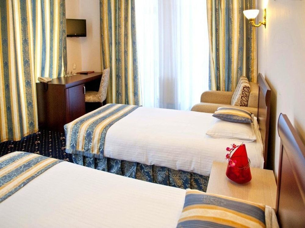 Manhattan Hotel & Restaurant Superior Double or Twin Room 4