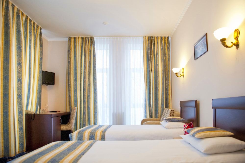 Manhattan Hotel & Restaurant Superior Double or Twin Room