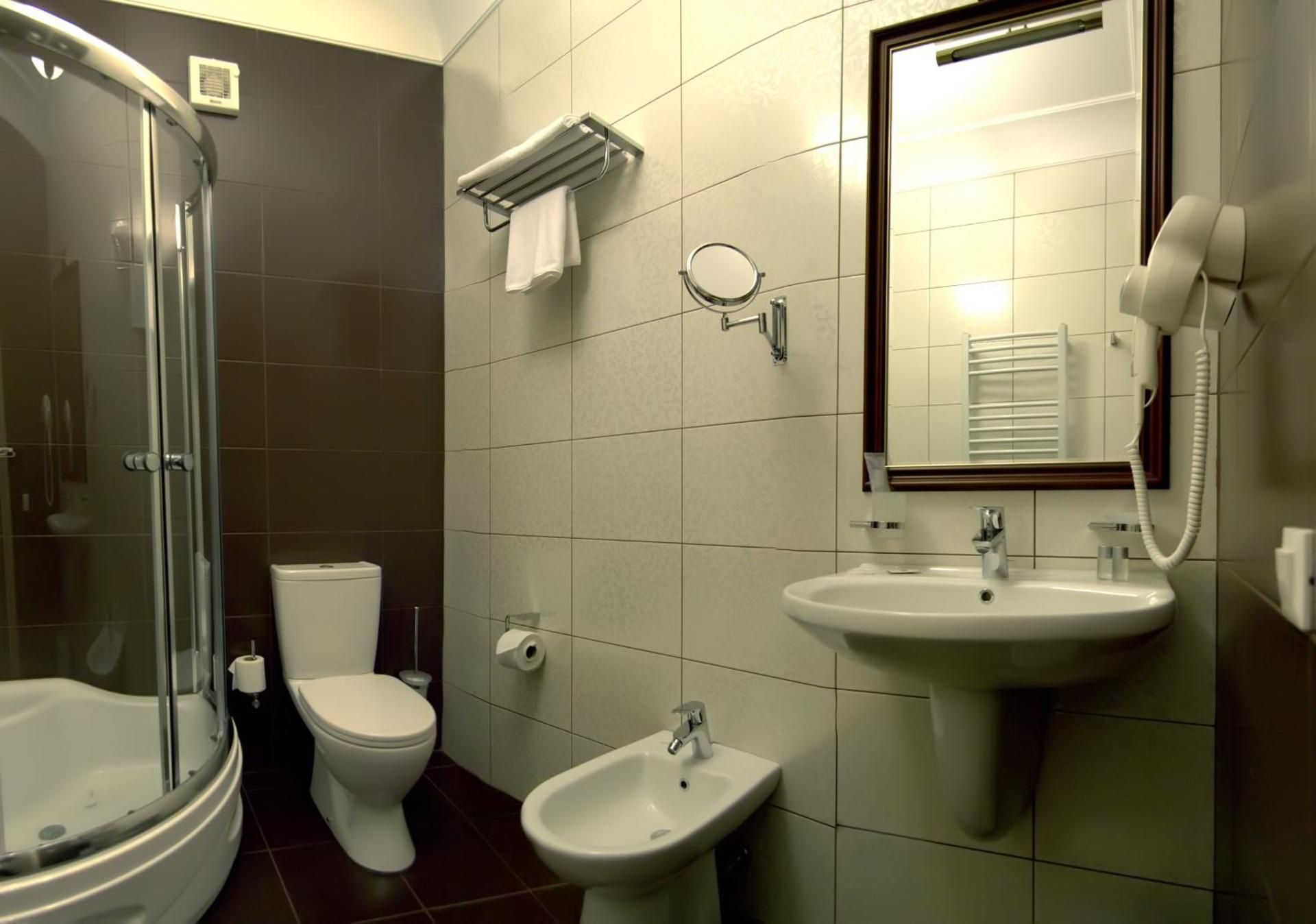 Villa Rossa Standard Double Room 4