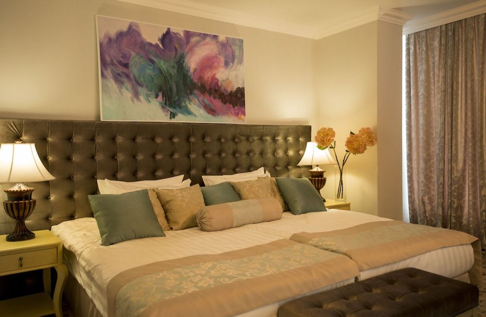 Bristol Central Park Hotel Deluxe Double or Twin Room