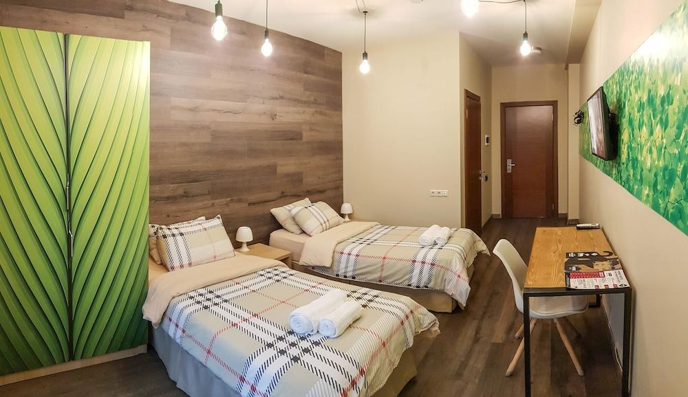 Wine Hotel Standard Twin Room 3