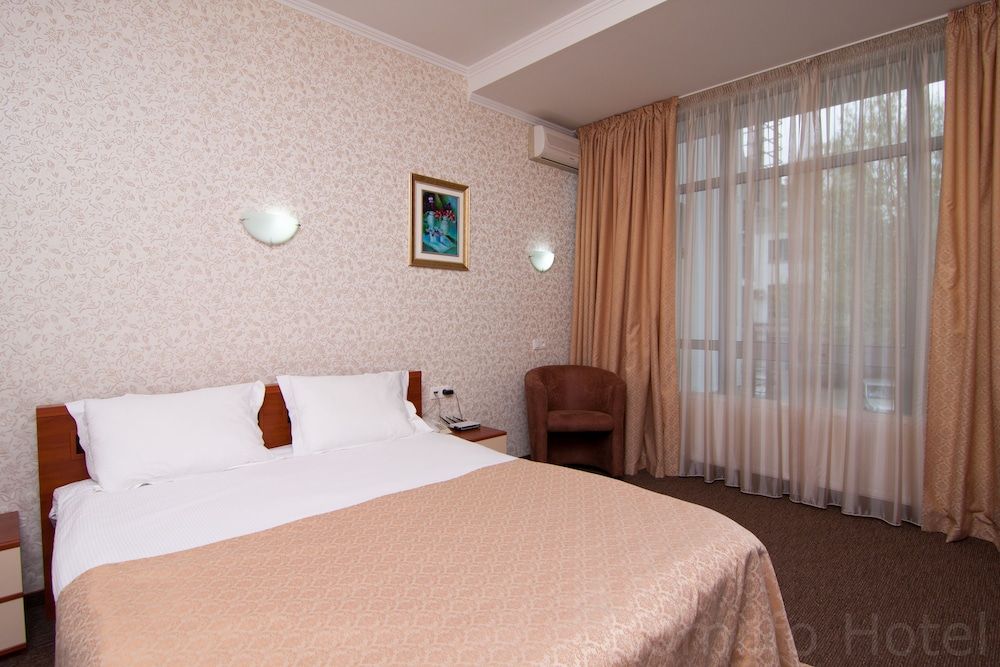 Komilfo Hotel Standard Double Room 5