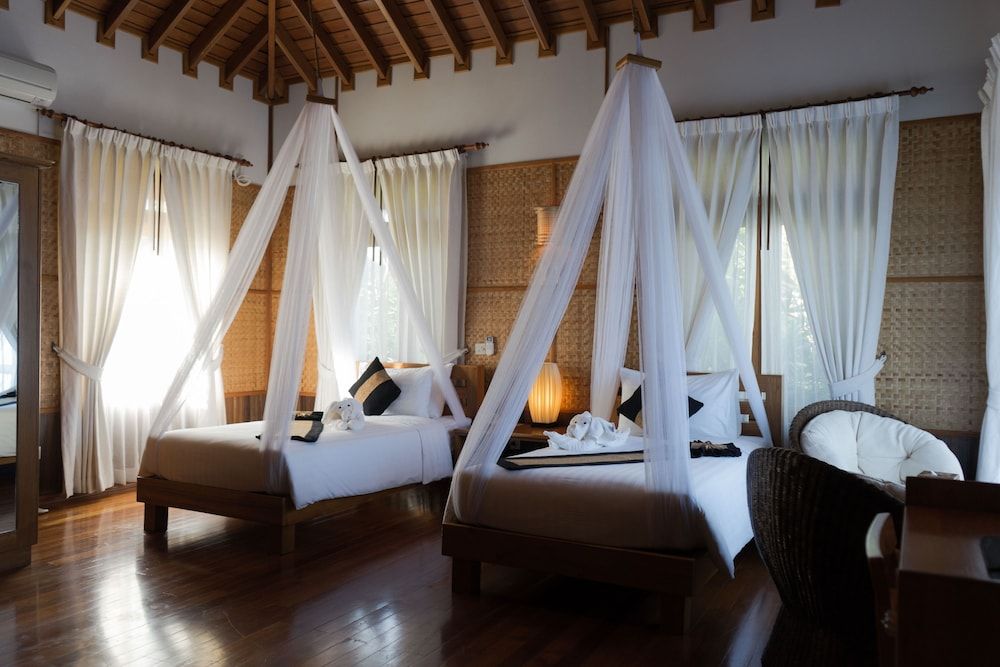 Royal Nadi Resort Garden View Villa