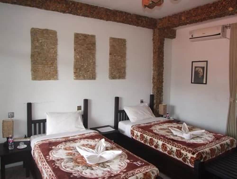 Aquarius Inn Inle Lake Superior Room 2