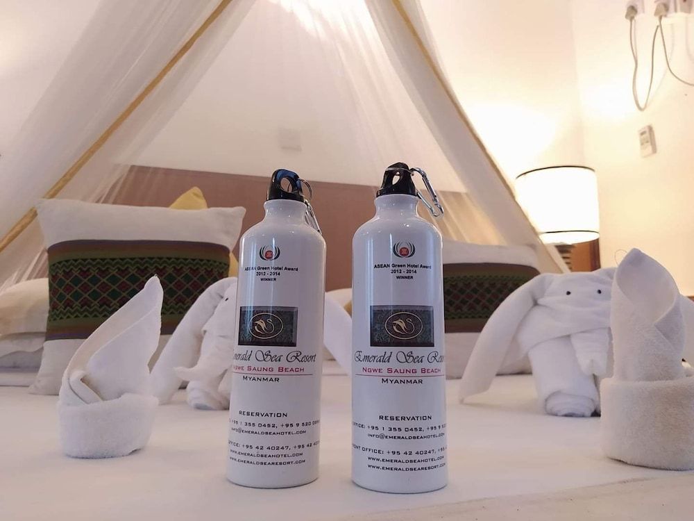 The Emerald Sea Resort Superior Twin Garden View Bungalow