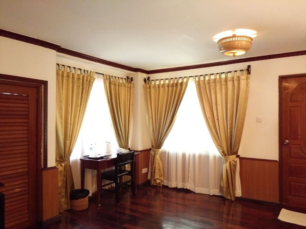 The Emerald Sea Resort Superior Twin Garden View Bungalow 2