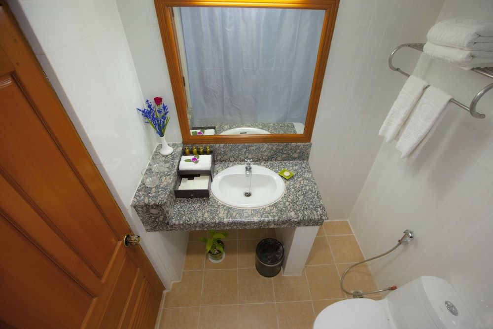 Grand Palace Hotel Executive Deluxe Room 10