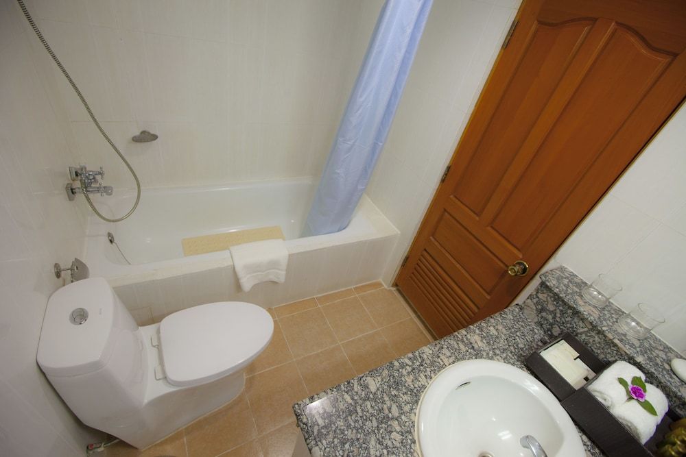 Grand Palace Hotel Executive Deluxe Room 9