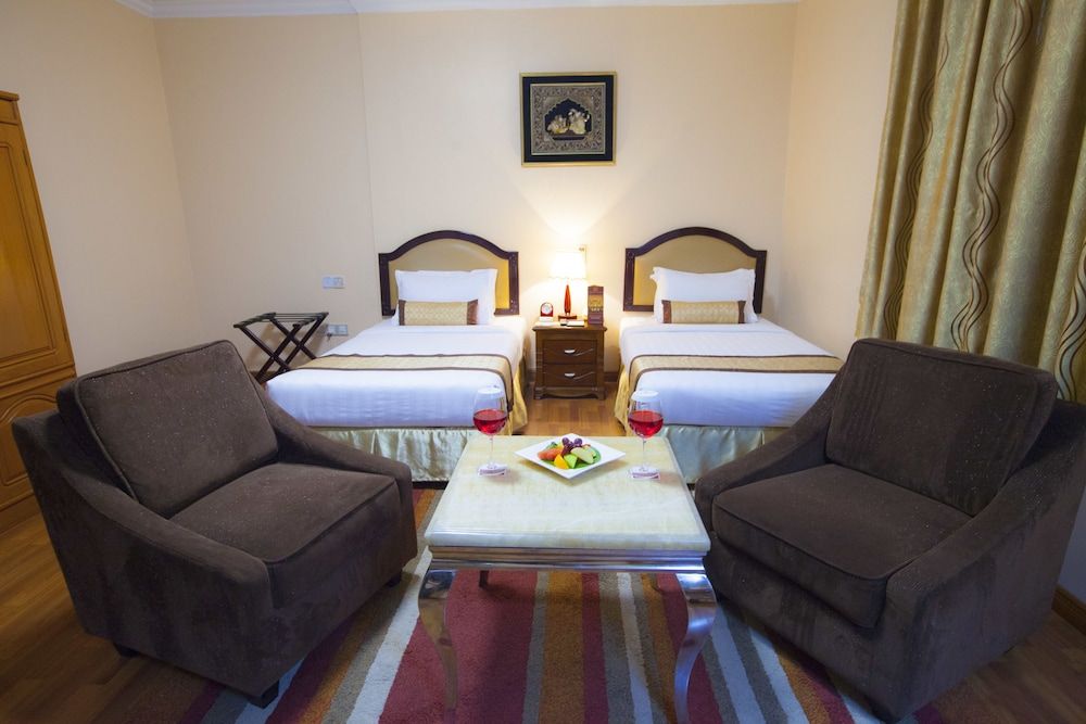 Grand Palace Hotel Executive Deluxe Room 4