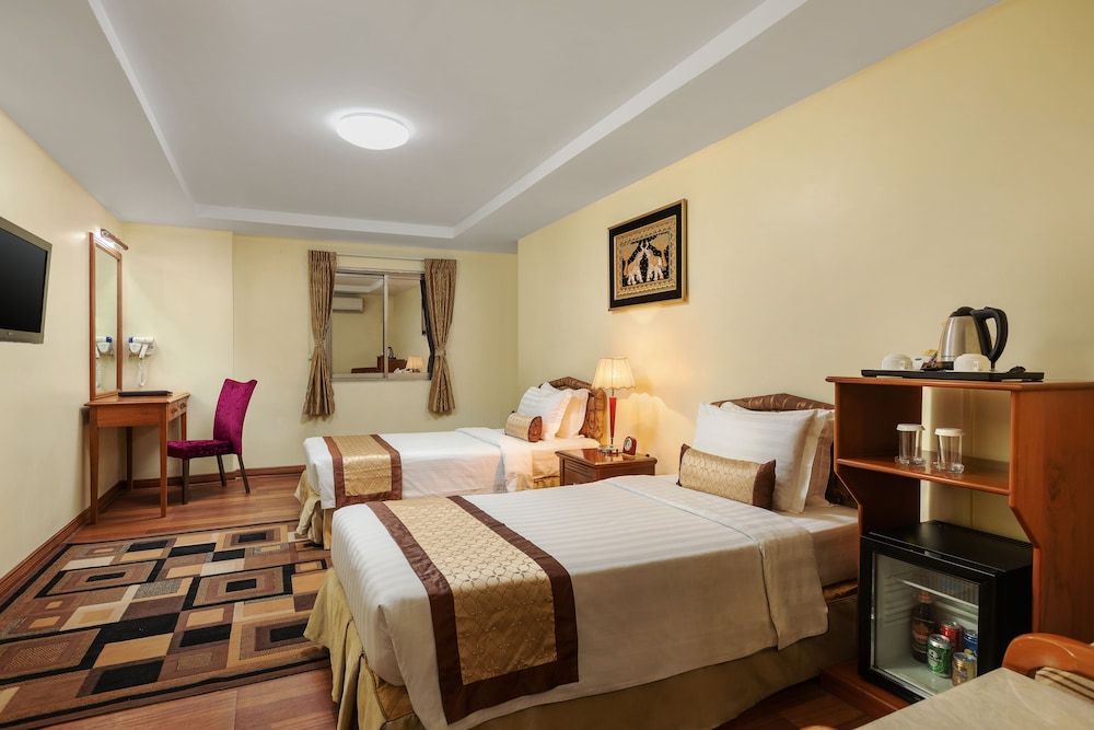 Grand Palace Hotel Executive Deluxe Room 7