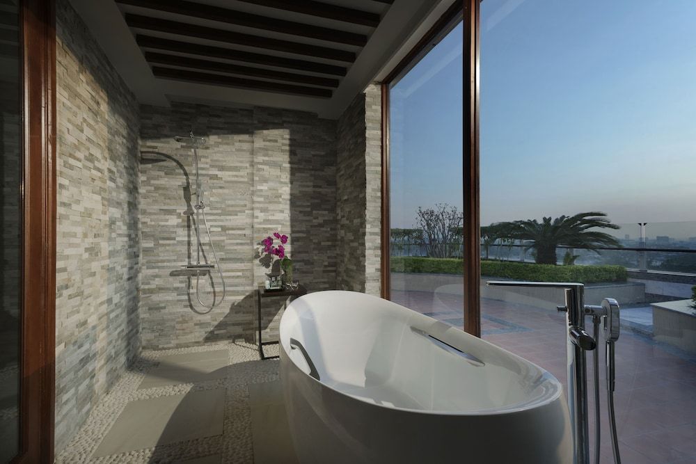 Melia Yangon Presidential Suite (The Level 2 ADULTS + 1 CHILD) 2