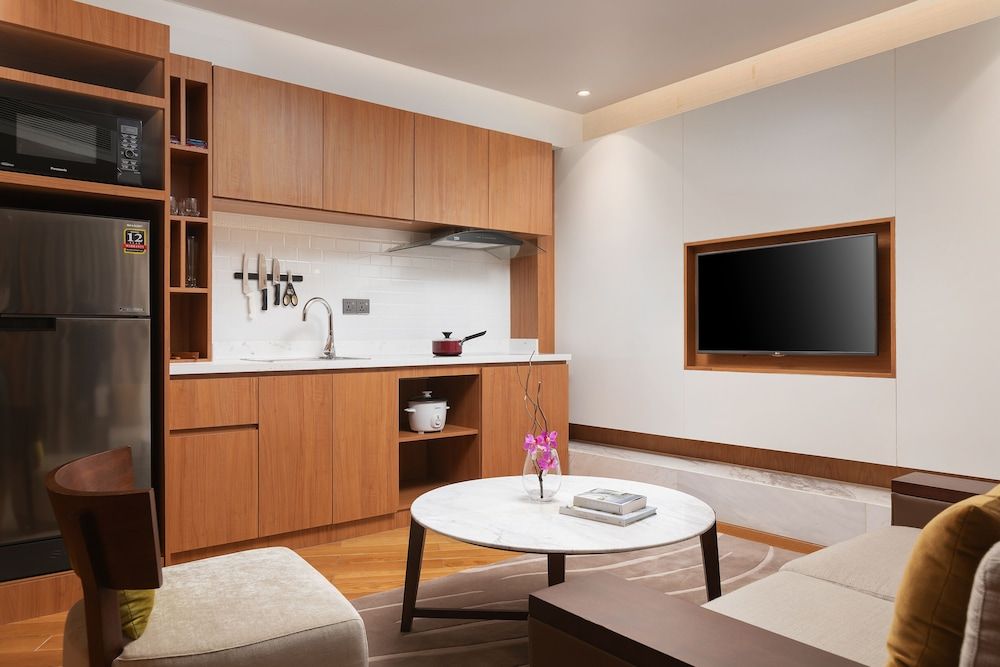 Melia Yangon The Level, Junior Suite 10