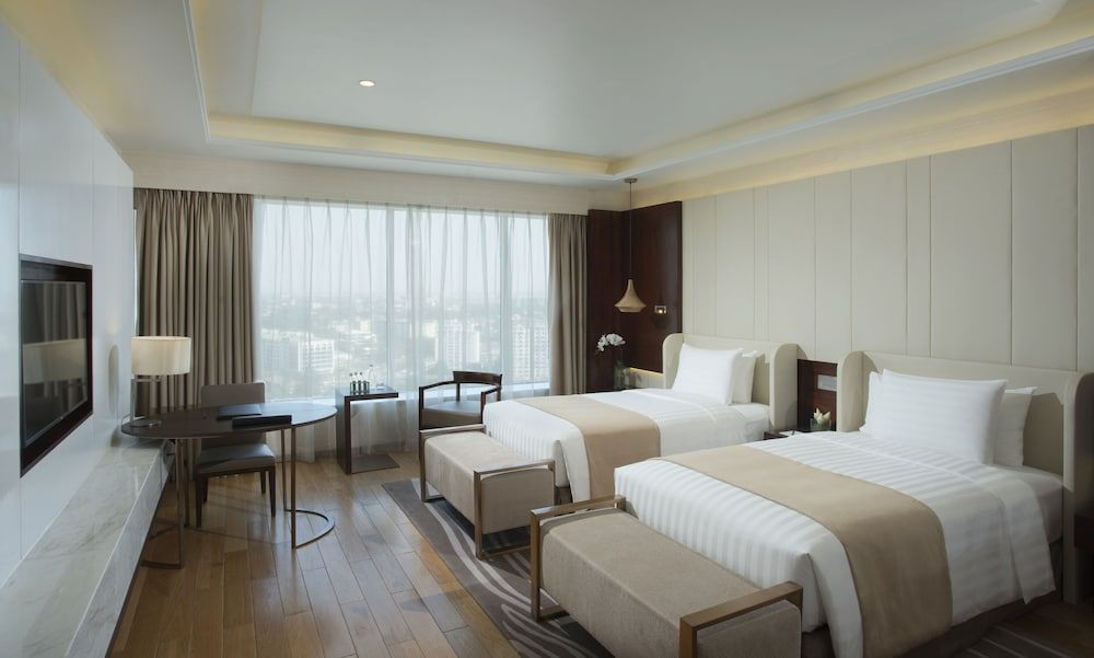 Melia Yangon Deluxe Room 2