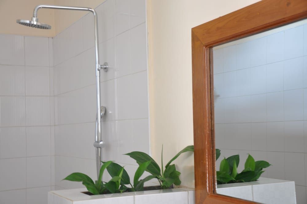 Trinity Family Inn Family Room 3