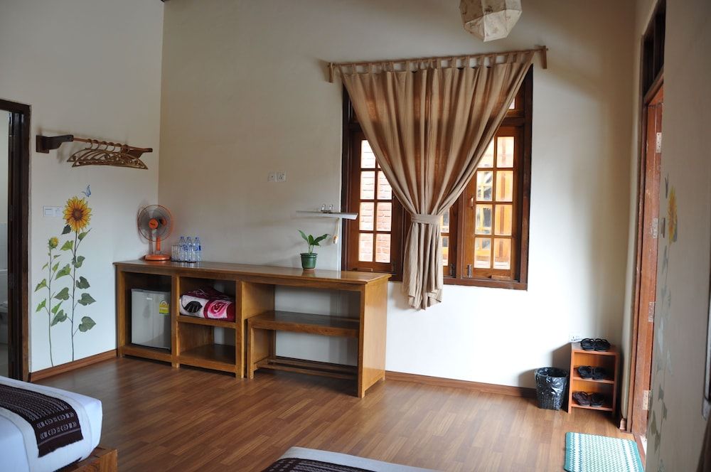 Trinity Family Inn Family Room 5