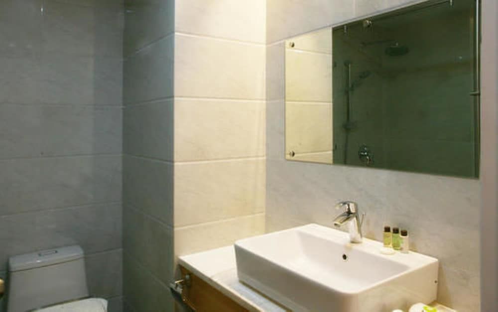 Wyne Hotel Deluxe Double or Twin Room 5