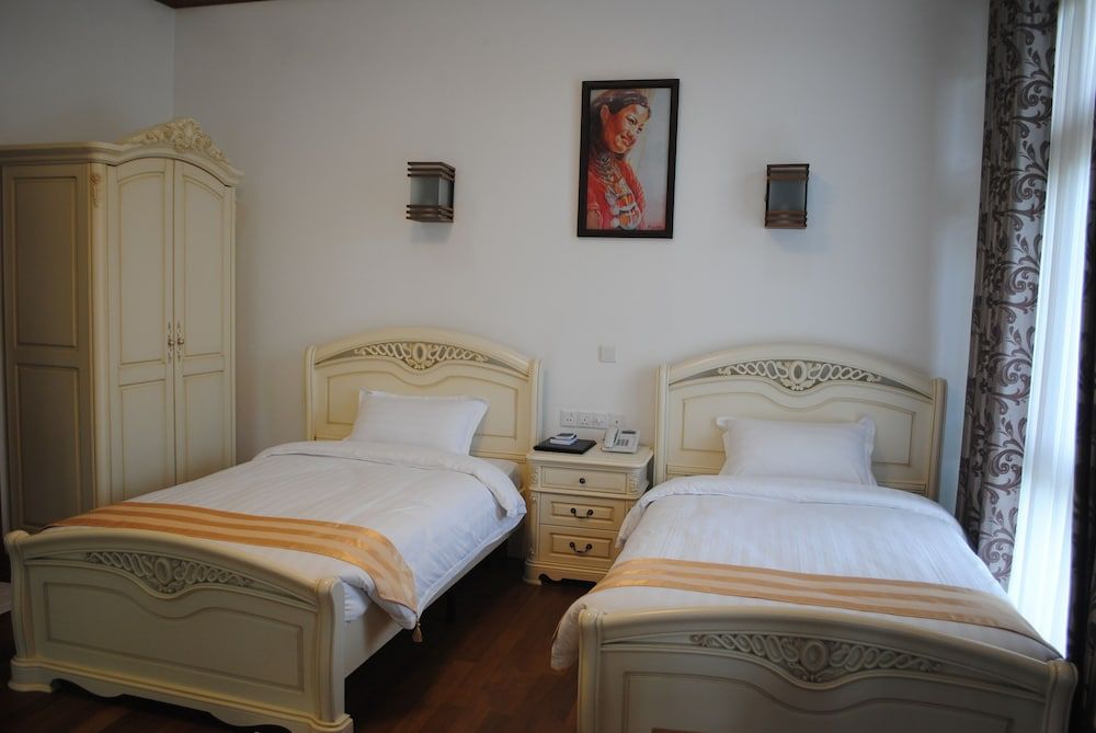 Myitkyina Plam Spring Resort Hotel Deluxe Bungalow 3