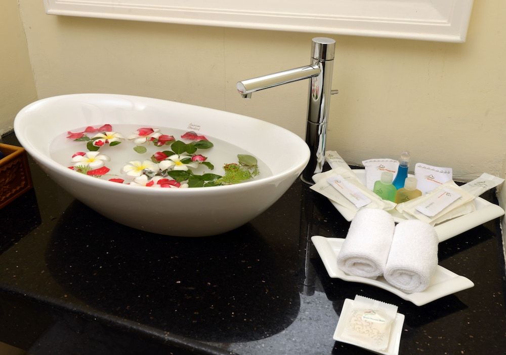 Mount Pleasant Hotel Executive Suite 6