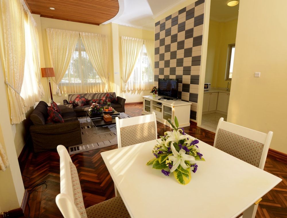 Mount Pleasant Hotel Executive Suite 3