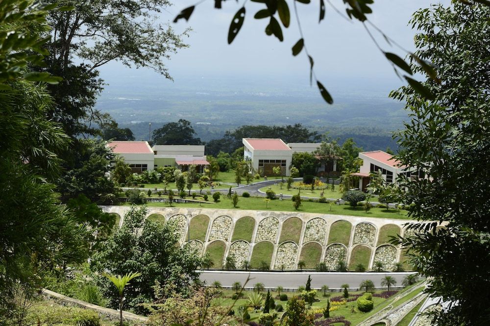 Mount Pleasant Hotel Executive Suite 4