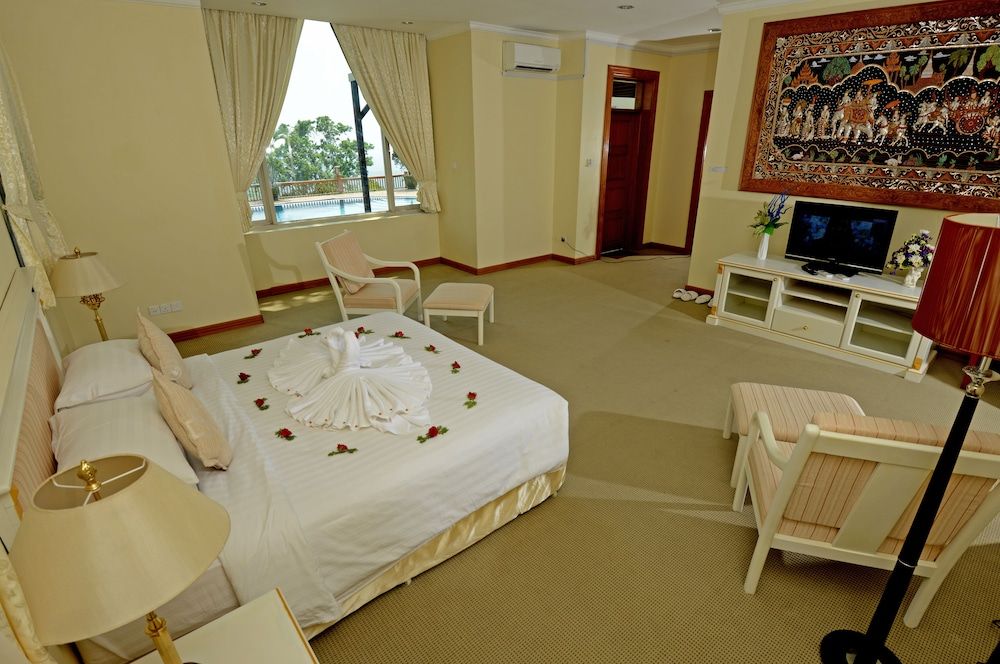 Mount Pleasant Hotel Presidential Villa, 3 Bedrooms, Mountain View, Mountainside (Pool)