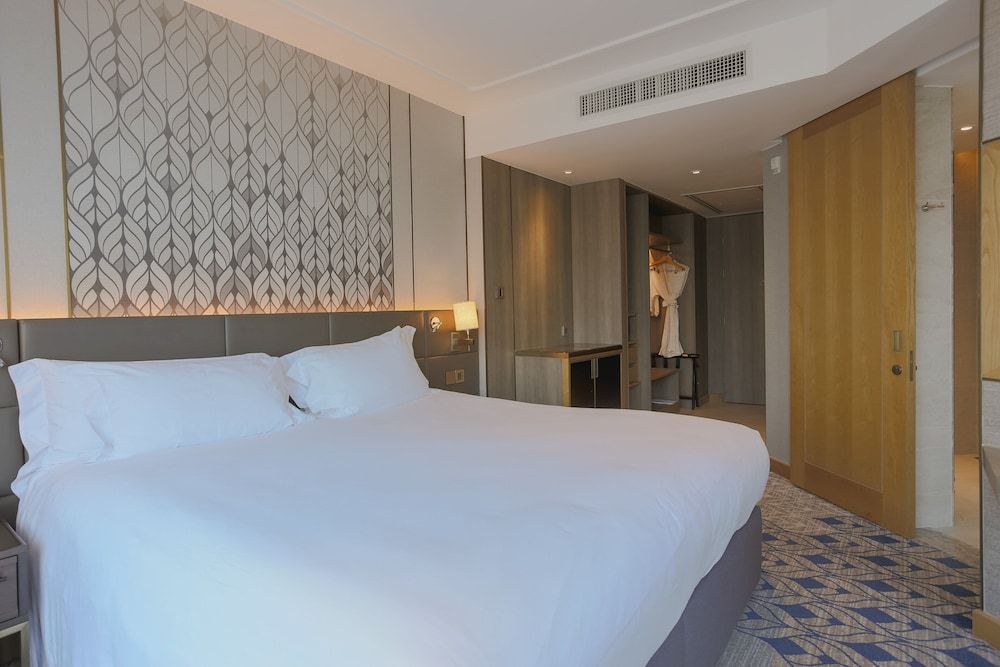 Deluxe Room (Hollywood, Ratchaprasong View)