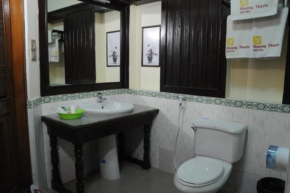 Hsaung Thazin Hotel Pyin Oo Lwin Deluxe Room 3