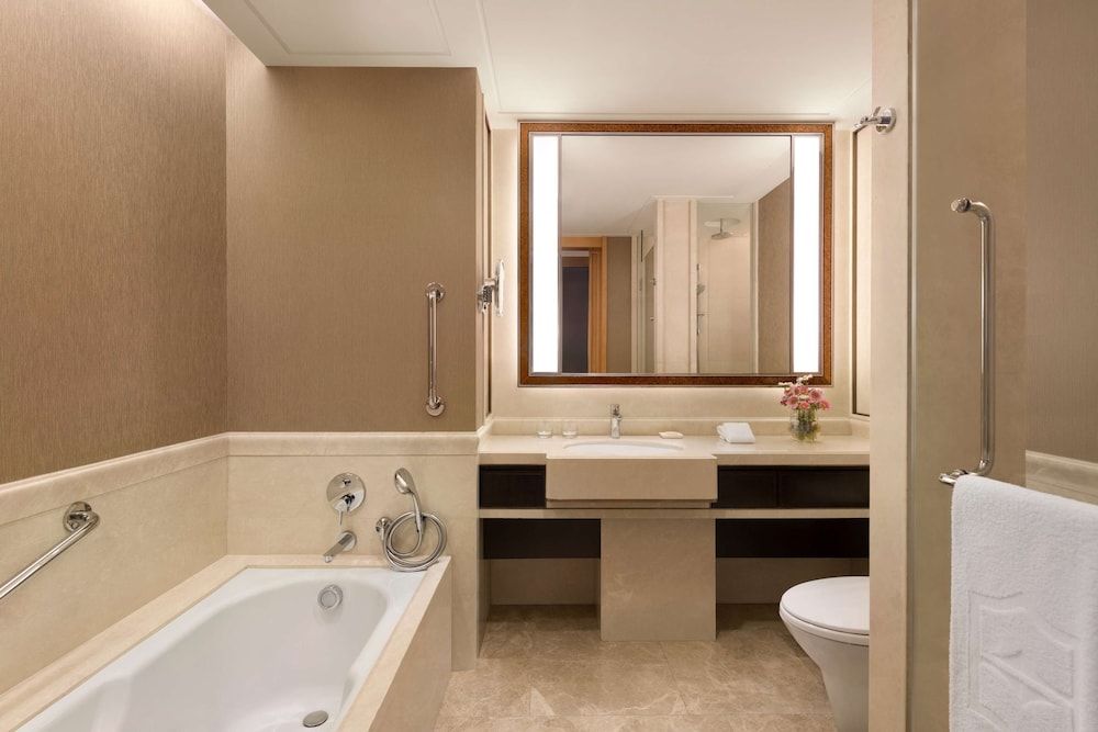 Shangri-La Ulaanbaatar Deluxe Room, 2 Twin Beds 3