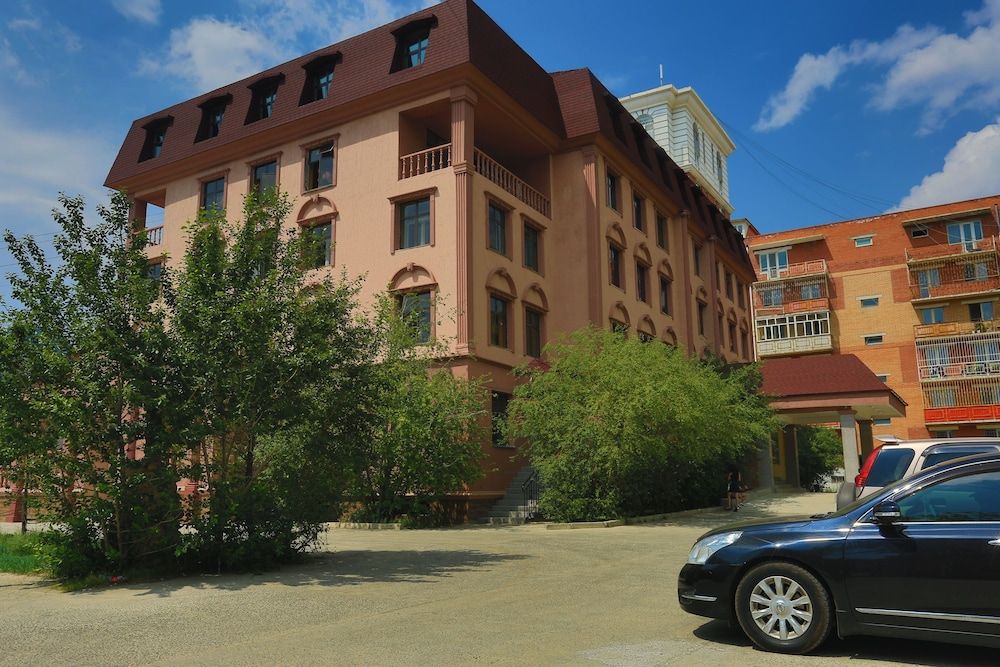 undefined Mika Hotel 8