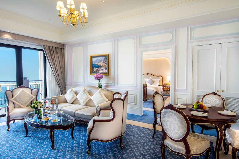 Legend Palace Hotel Two Bedroom Suite with Sea View, Balcony 5