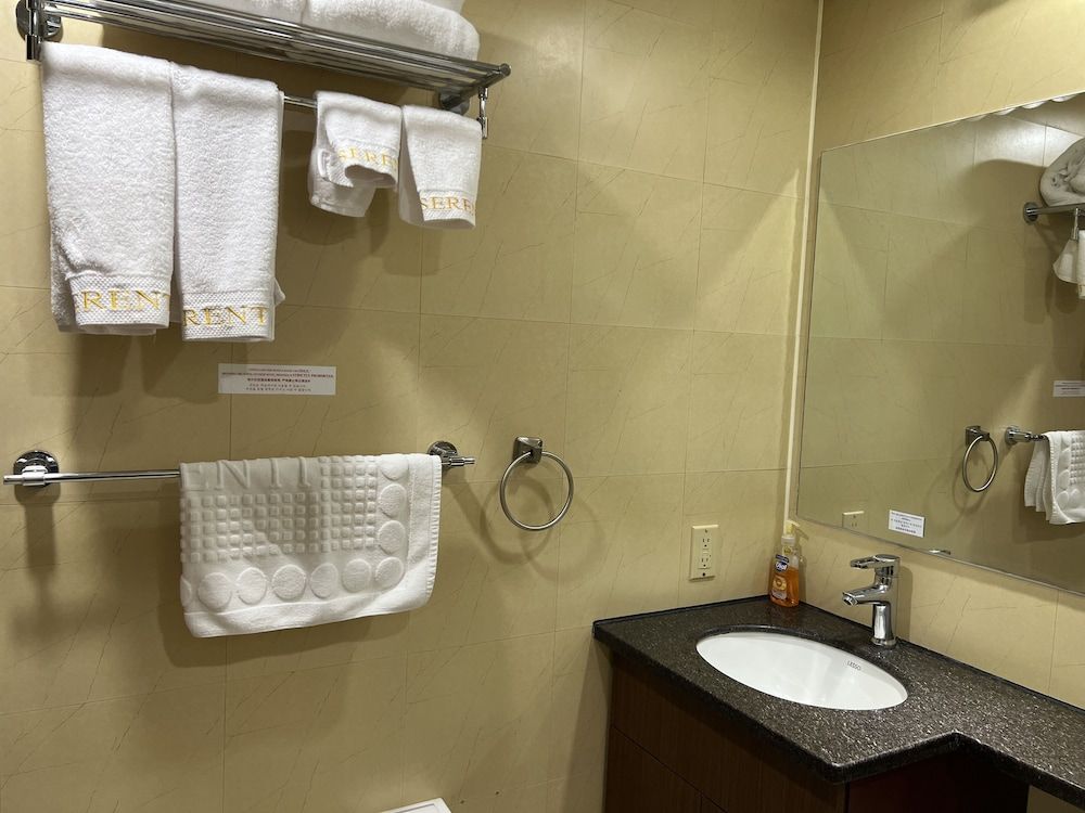 Serenti Hotel Standard Room, 2 Twin Beds 10