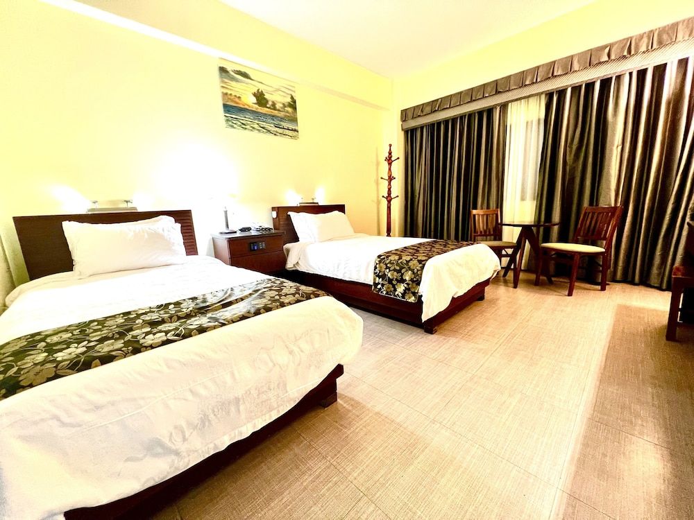 Serenti Hotel Standard Room, 2 Twin Beds 6